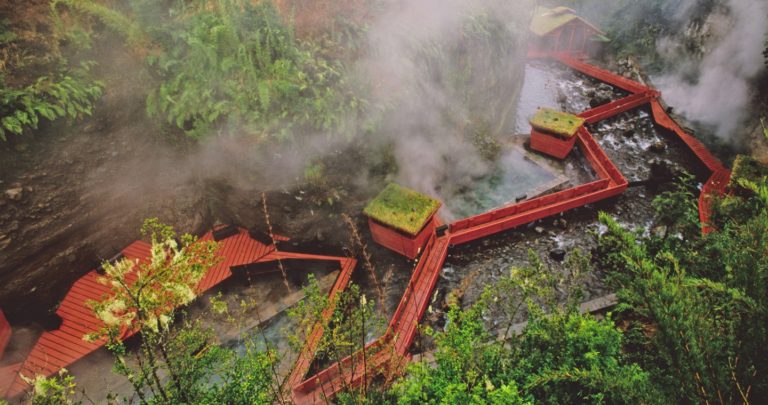Termas Geometricas – Smoke on the water & Wellness  pur in Chiles schönster Therme