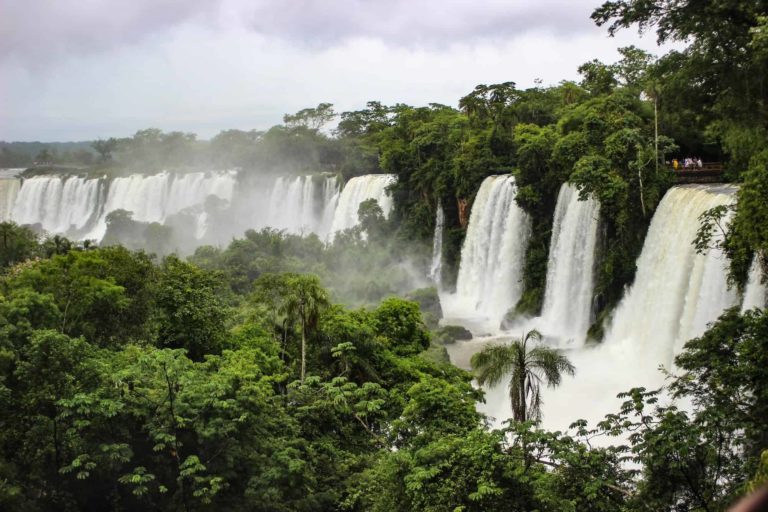 Iguazu-Wasserfälle in Argentinien & Brasilien: Die besten Tipps zum Besuch